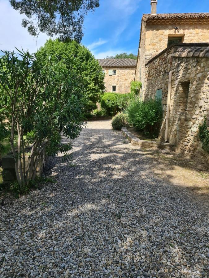 Domaine Du Moulin De Cors Hotell La Roque-sur-Cèze Exteriör bild