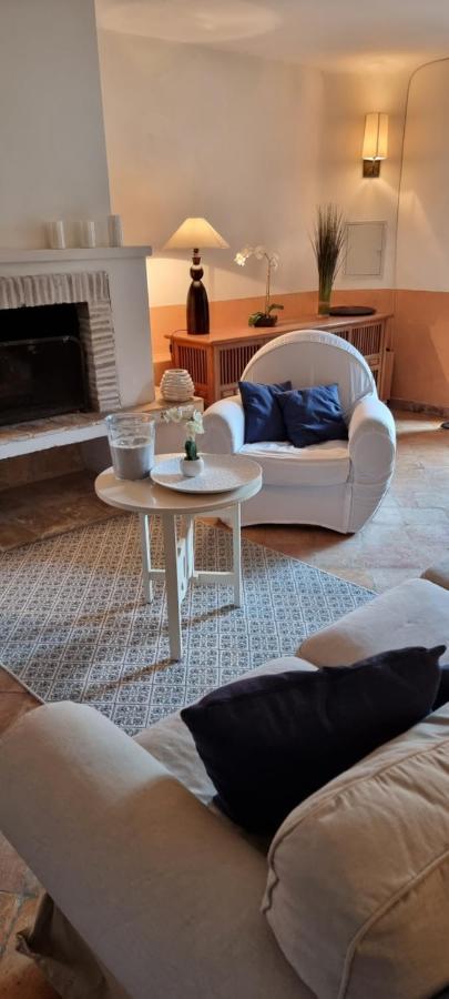 Domaine Du Moulin De Cors Hotell La Roque-sur-Cèze Exteriör bild